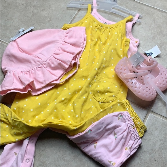 Old Navy Baby Girl outfit set - Picture 2 of 7